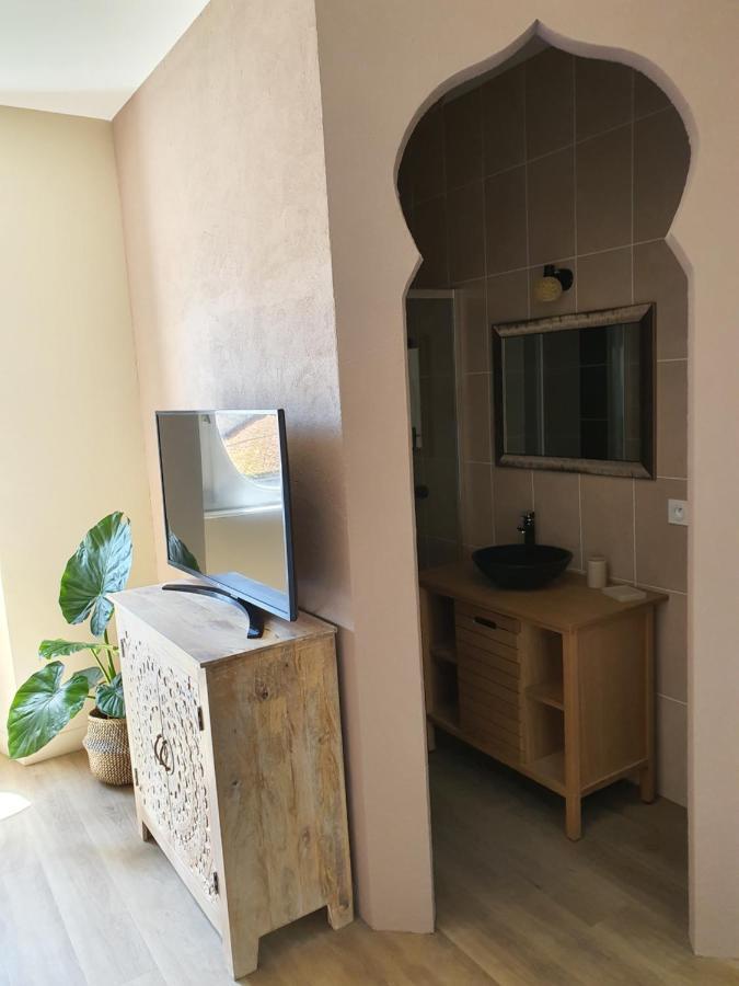 Les 5 Escales Acomodação com café da manhã Parthenay Exterior foto