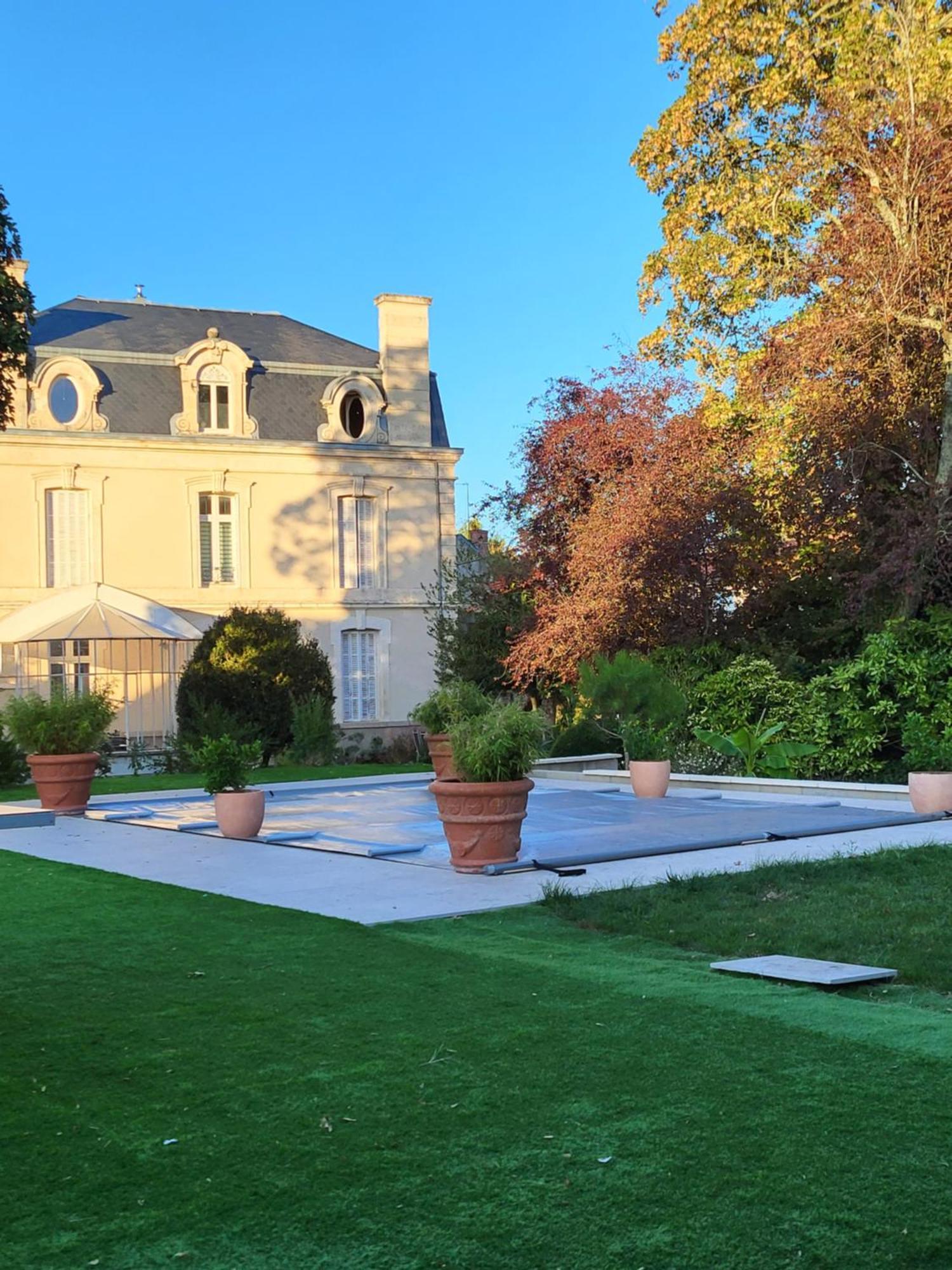 Les 5 Escales Acomodação com café da manhã Parthenay Exterior foto