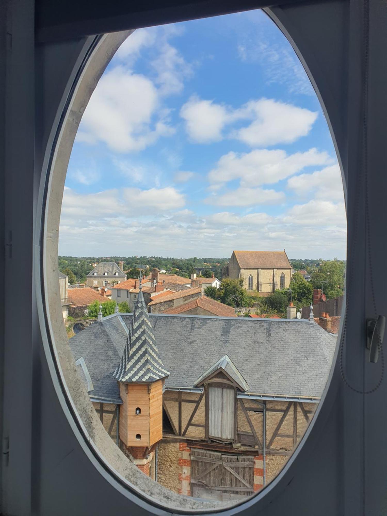 Les 5 Escales Acomodação com café da manhã Parthenay Quarto foto